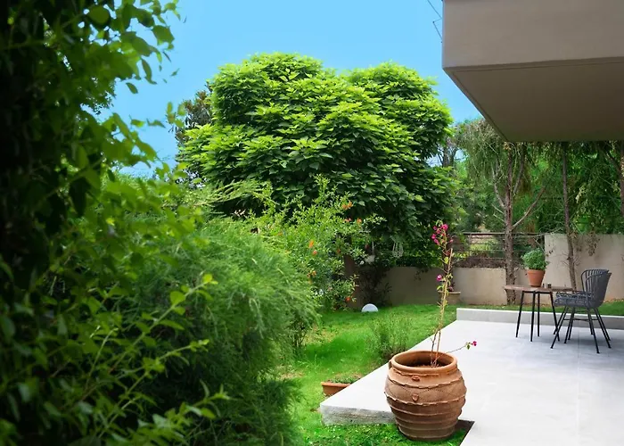 Private Garden House In Panorama- Lux *