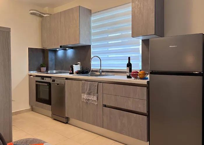 Private Garden House In Panorama- Lux * Салоники